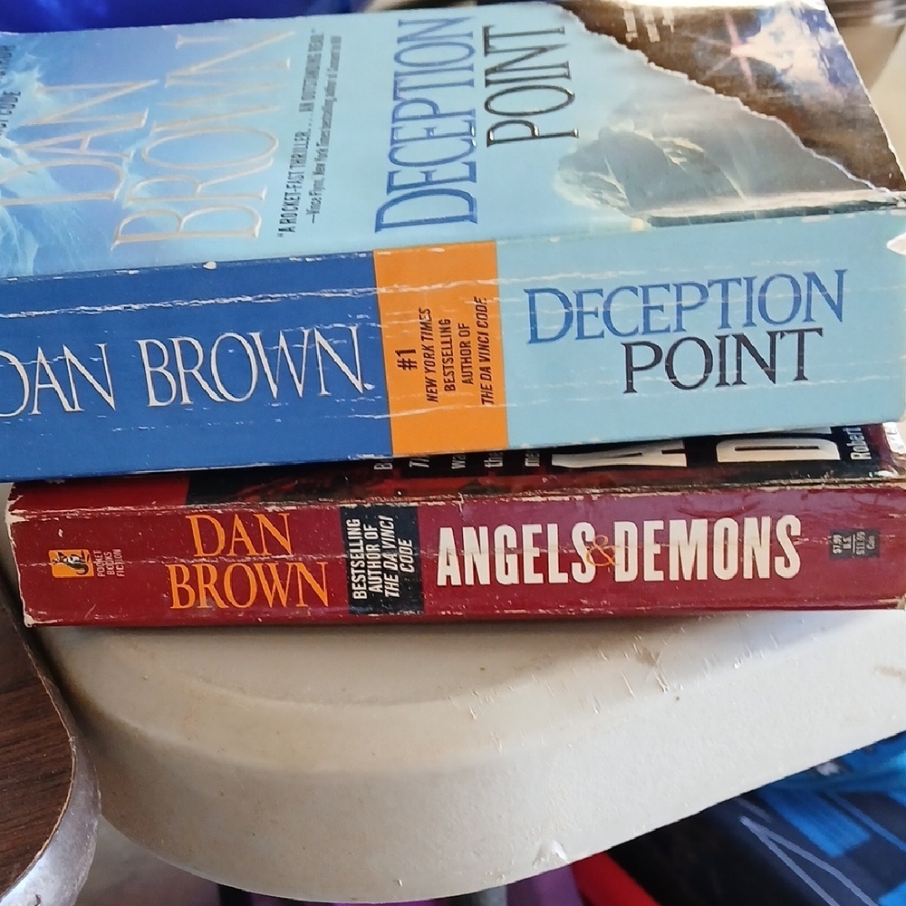 Dan Brown Set - Picture 7 of 7